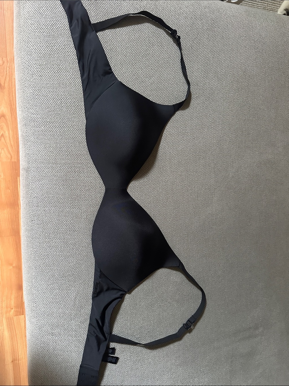 SKIMS Black Seamless T-Shirt Bra